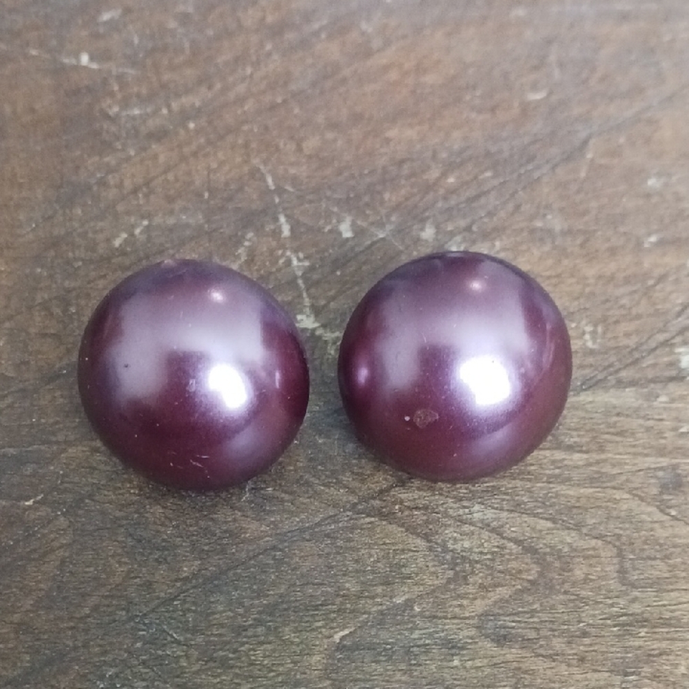 Round Plum Pearl Clip-on  Earrings